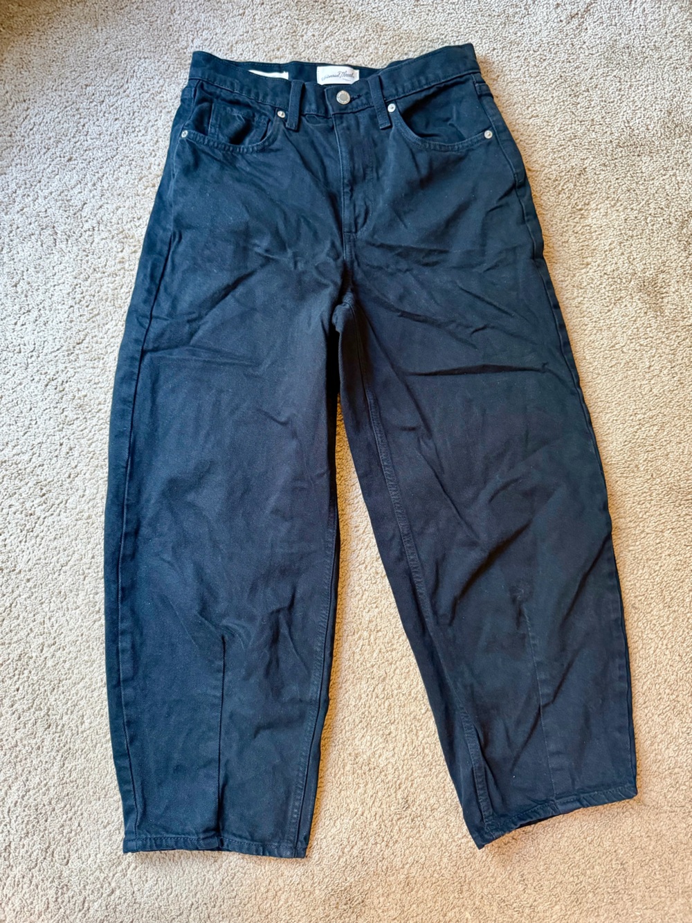 Universal Thread Black High-Rise Barrel Leg Jeans